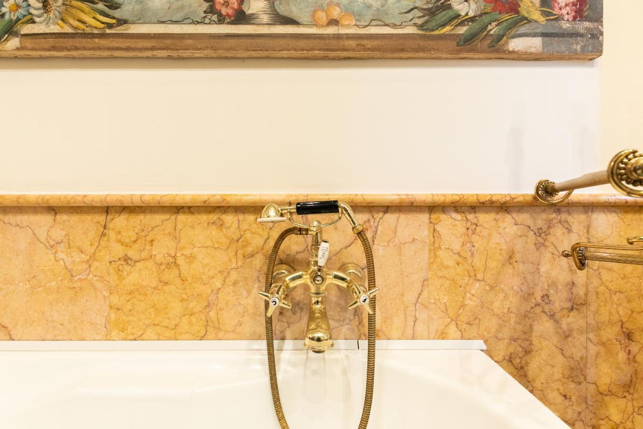 Klimt - Jacuzzi 5 Star - Luxury Design Apartment Milan Exterior photo